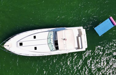 ENJOY MIAMI with this BEAUTIFUL 50' YACHT - 1 HOUR EXTRA FOR FREE