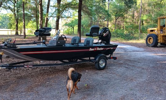 Bass Tracker Fishing for 3 people in Brooksville, Florida