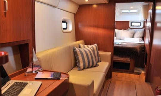Leopard 44 Luxury Catamaran Charter in Florida Keys