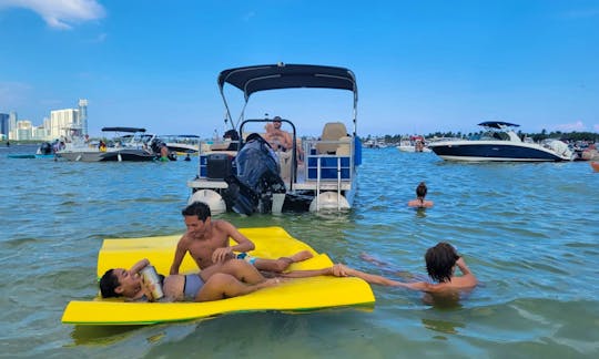 Feeling like celebrating a special birthday, a wedding to come or relaxing on the sandbar with family and friends?  We have the perfect way to do it!