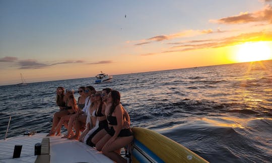 Sea Ray 350 Luxury Charter for Up to 10 Guests in Cabo, San Lucas