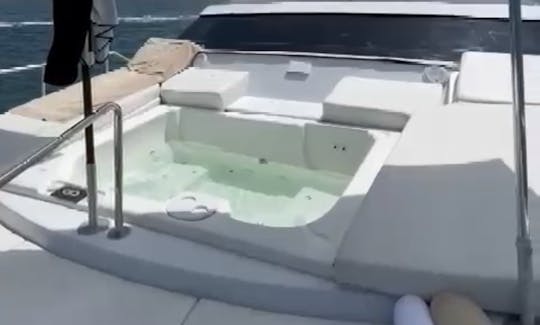 110’ Versilcraft Mega Yacht with jacuzzi and slide in Cancún, Quintana Roo