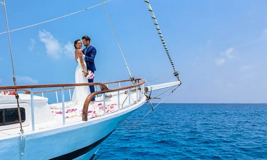 Private Yachts Romantic tour up to 2 people