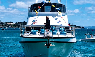 Luxury Conquest 70' Charter for 2 hour Hen's Party Celebration Cruise