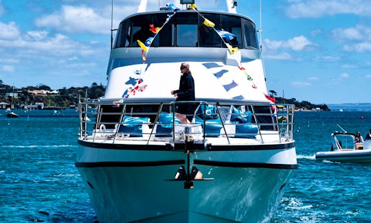 Luxury Conquest 70' Charter for 2 hour Hen's Party Celebration Cruise