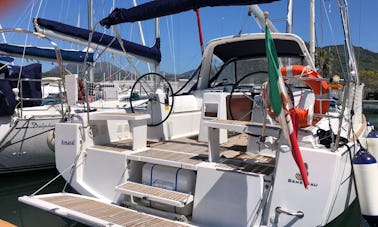 Beneteau Oceanis 38 2016 em Salerno