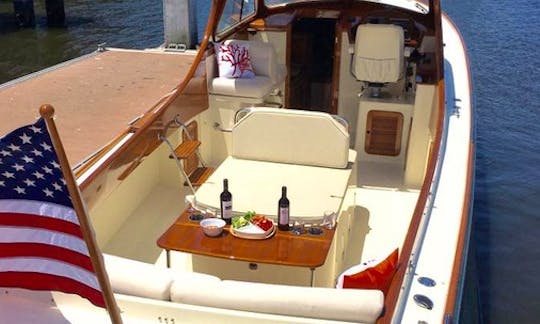 ''Legacy II'' Hinckley Picnic Boat Rental in Riviera Beach, Florida