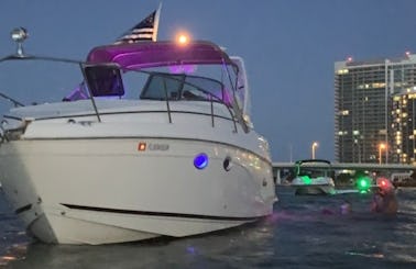 ''Valhalla'' Rinker 270 Fiesta Vee Motor Yacht Rental in Miami, Florida
