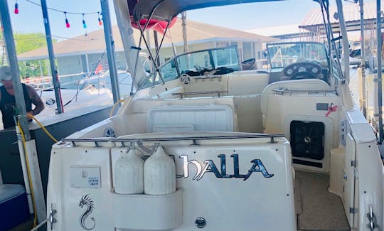 ''Valhalla'' Rinker 270 Fiesta Vee Motor Yacht Rental in Miami, Florida