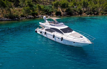 Luxury Motor Yacht Azimut in Bodrum 