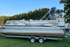 Crest Savannah 25ft Tritoon in Fort Mill / Tega Cay / Lake Wylie