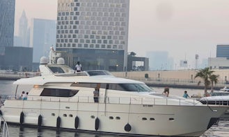 Dubai Luxury Yacht for Charter