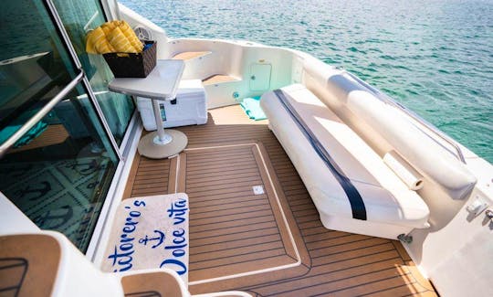 44ft Power Sea Ray Luxury Yacht in Diplomat Hallandale Marina!!