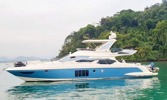 64ft ''Blue'' Azimut Motorboat in Paraty, Brazil