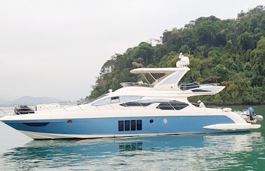 64ft ''Blue'' Azimut Motorboat in Paraty, Brazil