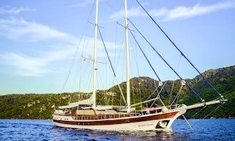 Rent a Beautiful Sailing Gulet for 10 guests in Muğla, Turkey!