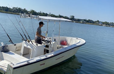 22' Mako Center Console for Fishing and Day Trips in Folly Beach