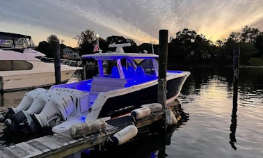 ''3 BuOYS'' Regal 38 SAV Motor Yacht Rental in West Palm Beach