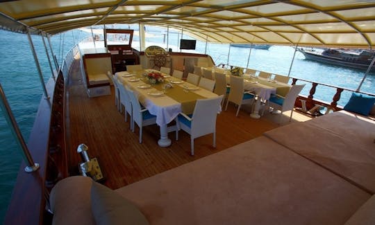 Sailing Charter 101ft Gulet with Captain and Crew in Fethiye, Turkey