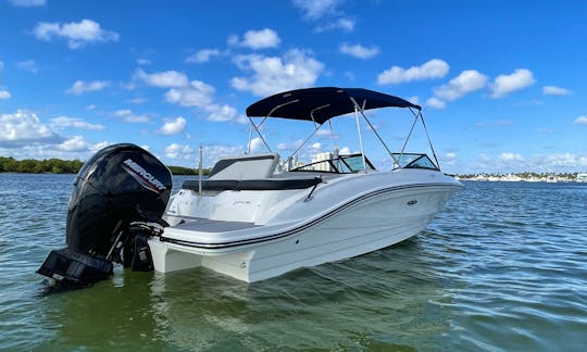 2022 Brand New Sea Ray Boat SPX 210 OB in Miami