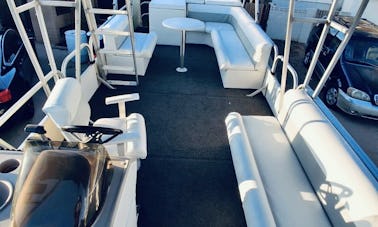 Play Craft 24ft Double Decker Tritoon in Morristown, AZ