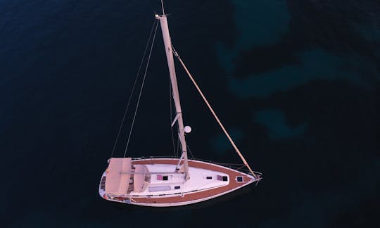 49ft Bavaria Cruising Monohull Rental in El Puerto de Santa María, Spain