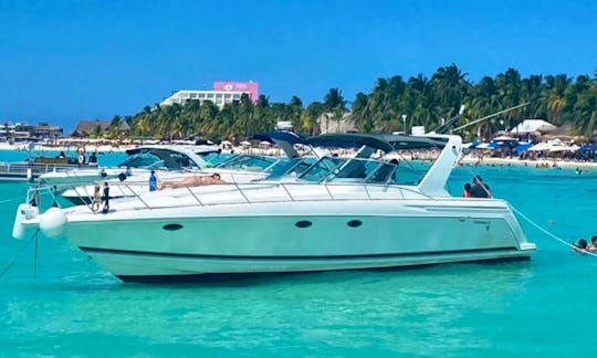 Daily Luxury Yacht Tours for Charter in Cancun to Isla Mujeres