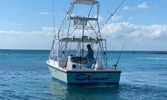 Barco de pesca em Bayahibe, República Dominicana!!