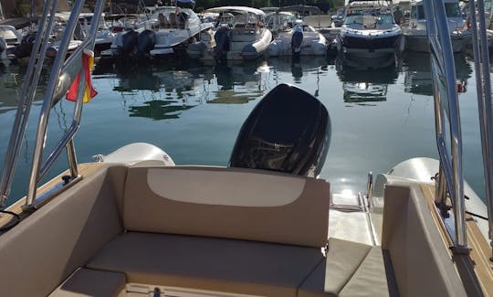 Alquiler de Capelli Tempest 775 SUN RIB 250HP en Can Pastilla, Illes Balears