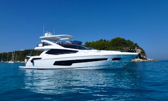 75' Sunseeker/Flybridge - Captain and Crew Included (MAP #CT3020)