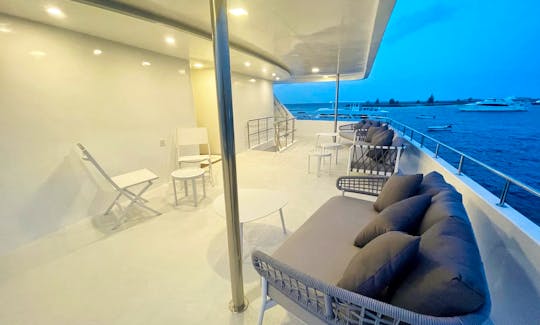 Luxury Yacht / Liveaboard Charter Maldives