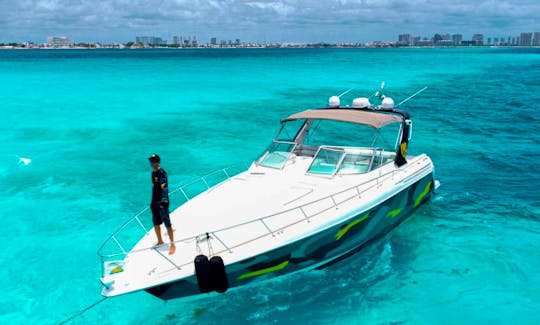 41' Formula Yacht Motor Yacht for 12 pax in Cancún, Quintana Roo