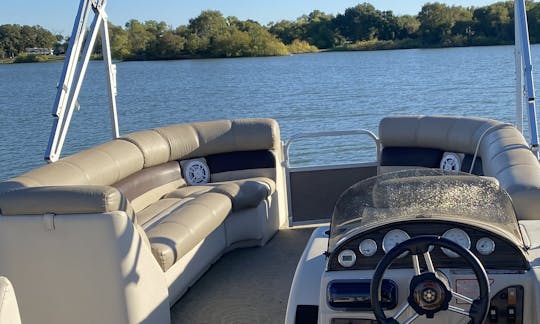 Cypress Cay 23ft PartyBoat Pontoon on Lake Lewisville, TX!