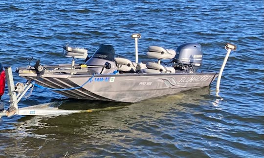 Alumacraft Pro 165 Fishing Boat in Katy