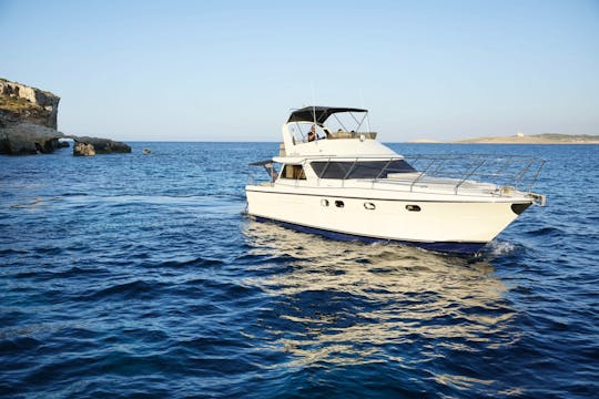 Luxury Yacht Charter in Blue Lagoon, Comino and the Maltese Islands