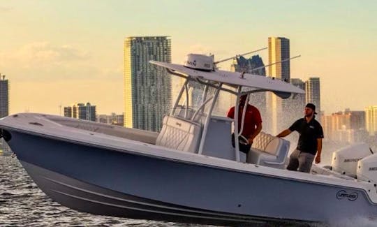 BRAND NEW - 2021 Limitless 26ft Center Console Boat for Rent
