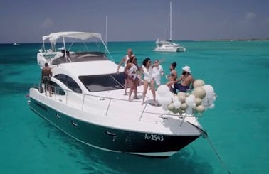 44' Azimut Luxury Yacht in Aruba