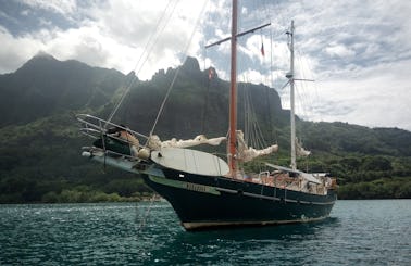 Sail in French Polynesia