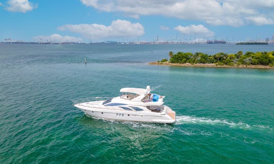 65' Azimut 🛥 | ¡Increíble yate de lujo en Miami, Florida!