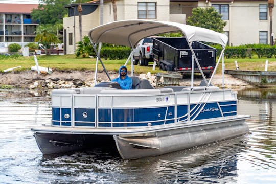 South Bay 24 FCR Pontoon Lake Tarpon - Palm Harbor, Florida