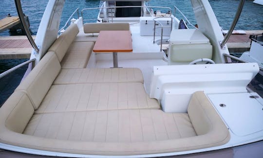 Unique Experience Luxury New Azimut 54 ft in Cancún and Isla Mujeres