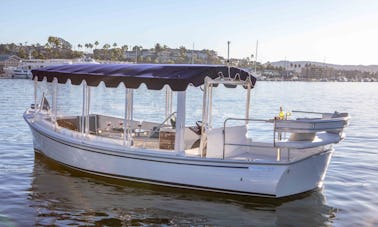 Duffy Electric Boat Cruise with Captain, Wine and Charcuterie in Marina del Rey