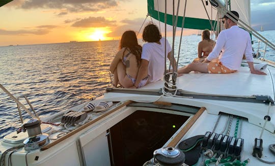 The best Sunset Cruise off Waikiki! Beneteau 43ft Hawaii sailing adventures for snorkeling and swimming!