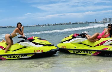Yamaha VX Waverunner Jet Skis for Rent in Miami !!