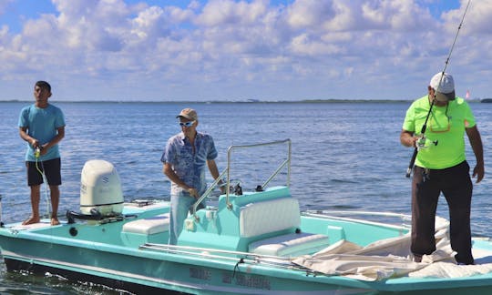 Fly Fishing Cancun Large Boat 4 people plus crew