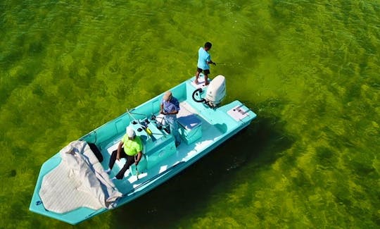 Fly Fishing Cancun Large Boat 4 people plus crew