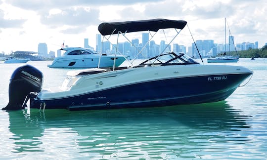 Bayliner VR5 Bowrider for Daily Charter in Miami Beach