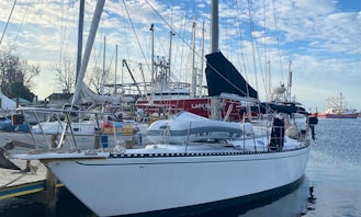 Starratt & Jenks Morgan 45ft Sailing Charter in Havre de Grace, MD