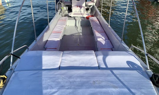 Eduardoño 25' Boat for Charter in Cartagena