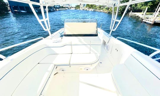 INTREPID 40' Let us take your experience on the water to next level.